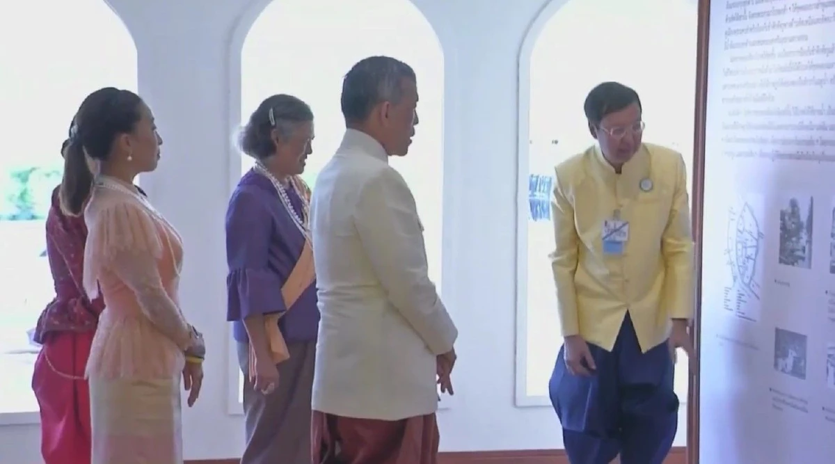 ปีติ! "สมเด็จพระเจ้าอยู่หัว"ทรงจักรยานนำนักปั่น "Bike อุ่นไอรัก"