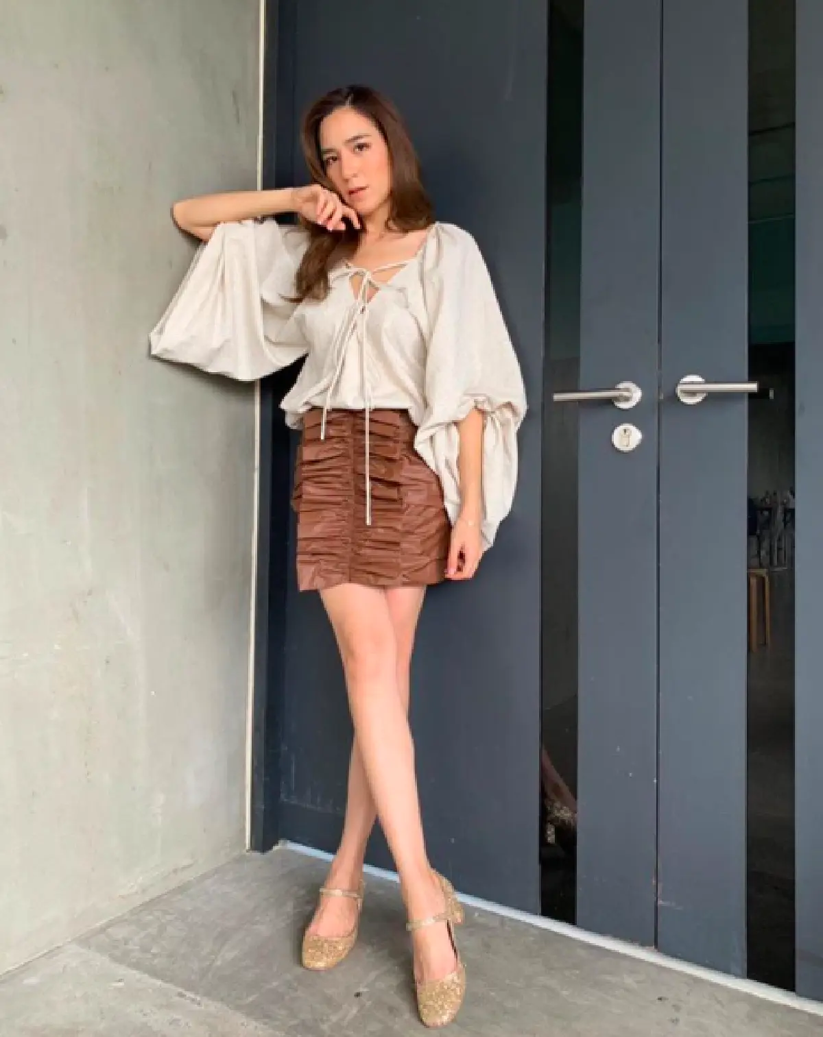 ลูก 4 จำเป็นต้องแซ่บขนาดนี้ไหม!? ”พลอย ชิดจันทร์” พาลูกเที่ยวทะเล พร้อมอวดหุ่นเป๊ะ