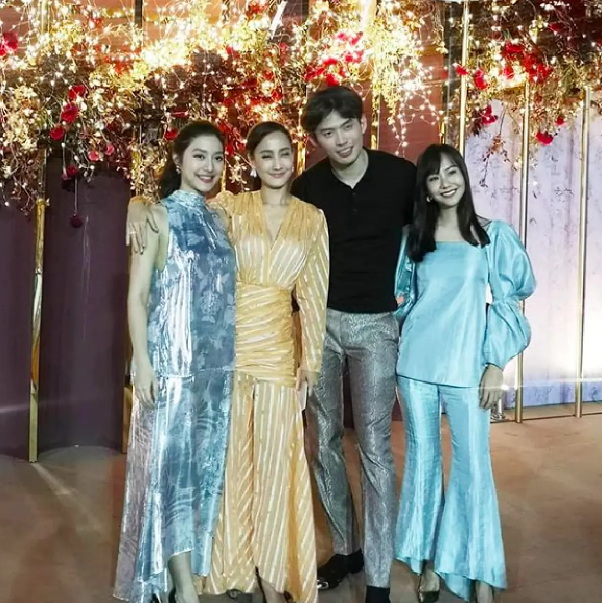 ขนมาทั้งวงการ! ส่องภาพงานฉลองวิวาห์ “กันต์-พลอย” หวานชื่น จัดเต็มสุดๆ