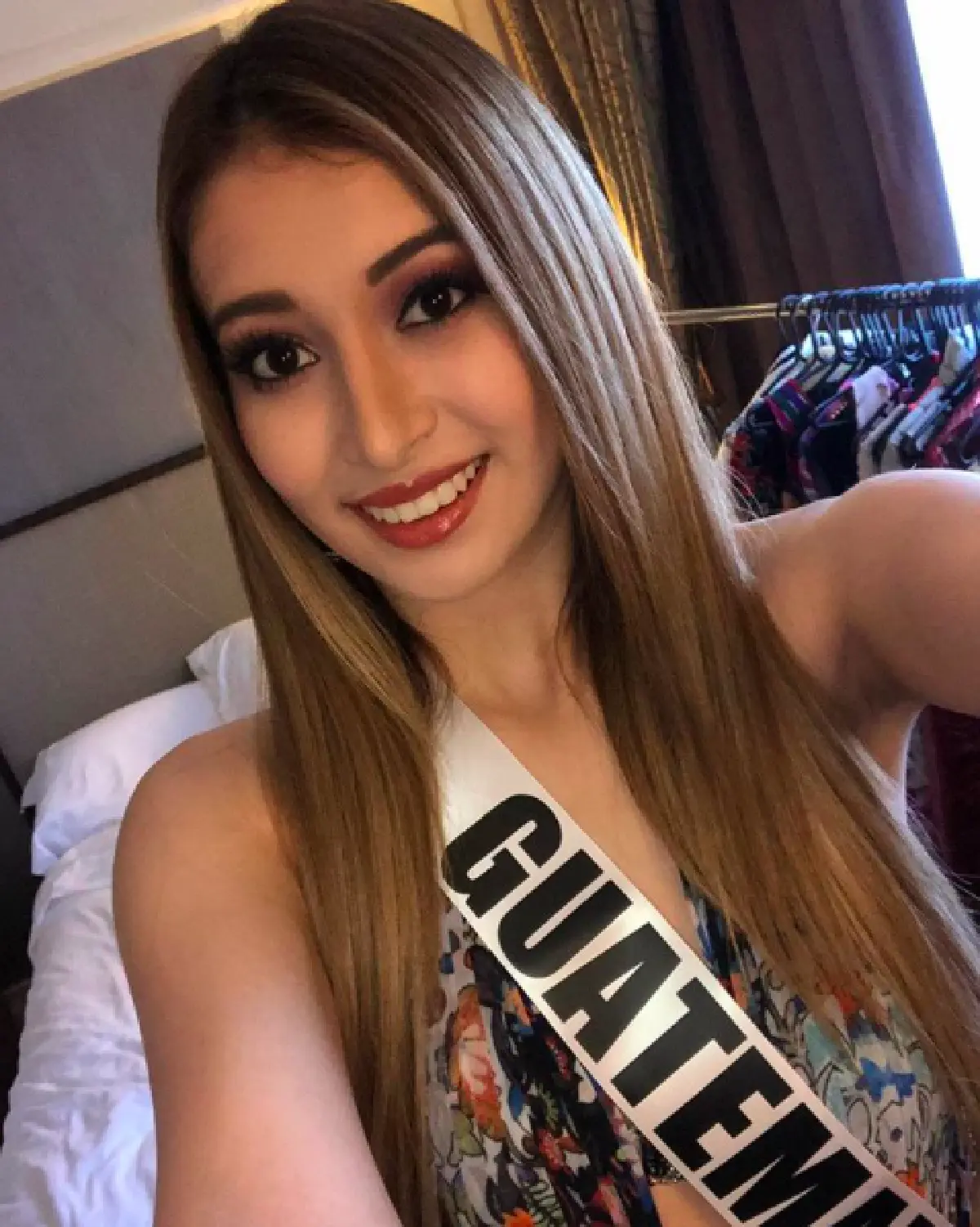 ทุ่มสุดตัว! กับโมเมนต์น่ารักๆ ของ “มิสกัวเตมาลา” ขณะถ่ายภาพให้ “มิสปารากวัย"