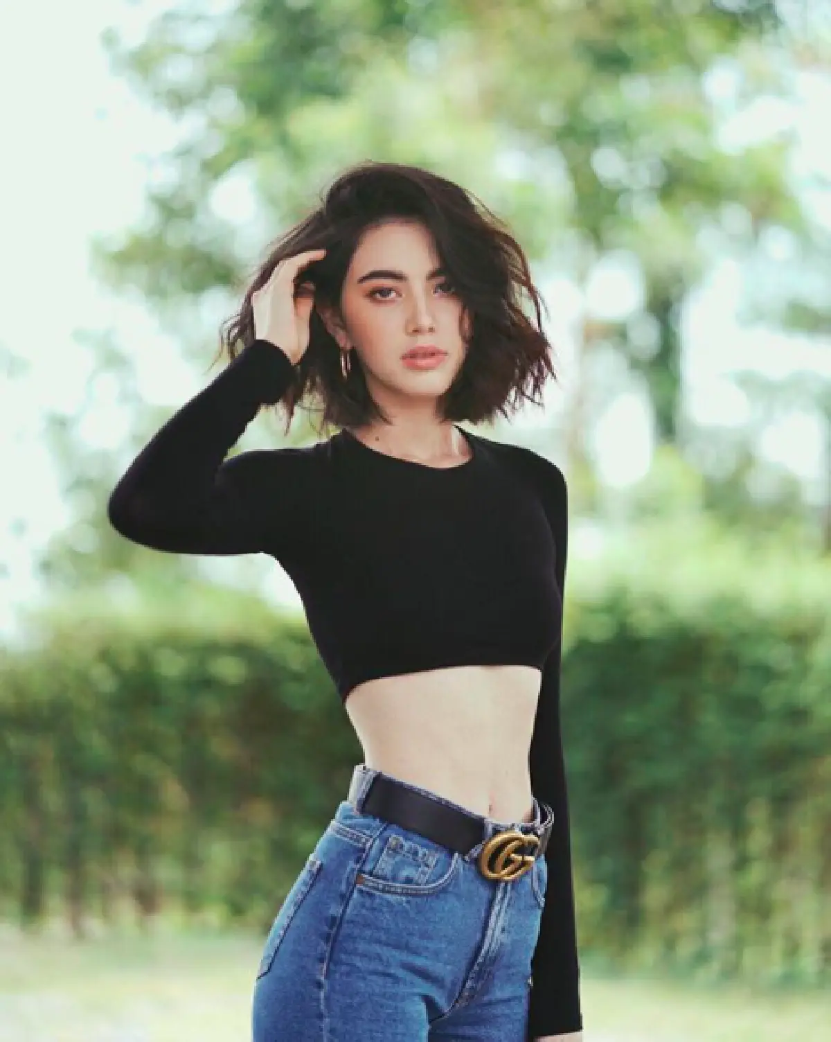 เอวเอสแรงมาก “ใหม่ ดาวิกา” กับแฟชั่นชุดเอวลอย อวดหุ่นฟิตแอนด์เฟิร์ม