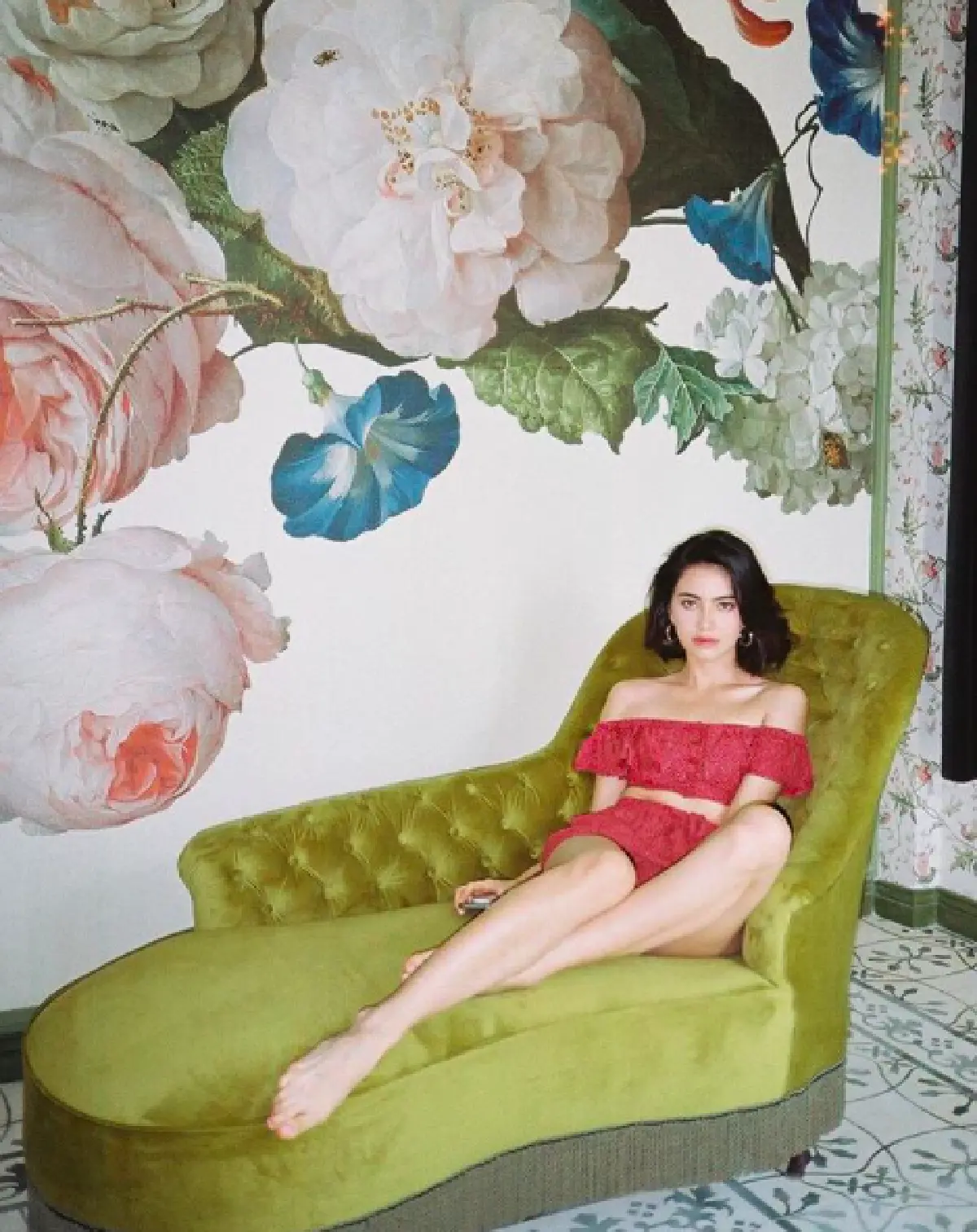 เอวเอสแรงมาก “ใหม่ ดาวิกา” กับแฟชั่นชุดเอวลอย อวดหุ่นฟิตแอนด์เฟิร์ม