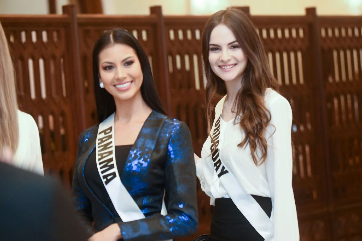 ภาพชุด "94สาวงาม" ผู้เข้าประกวดมิสยูนิเวิร์สเยือนทำเนียบฯ พบ"บิ๊กตู่"