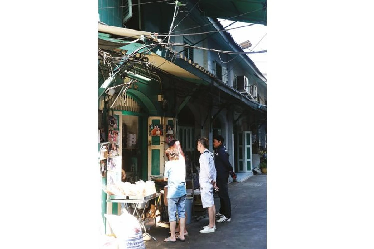 ตลาดน้อย อร่อยไม่น้อย ตามรอยสตรีทอาร์ต