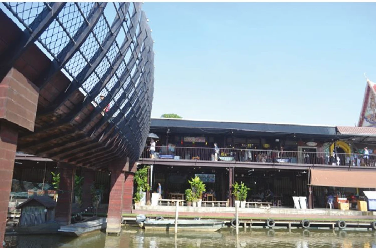 อิ่มบุญ อิ่มท้อง ตลาดน้ำขวัญ-เรียม