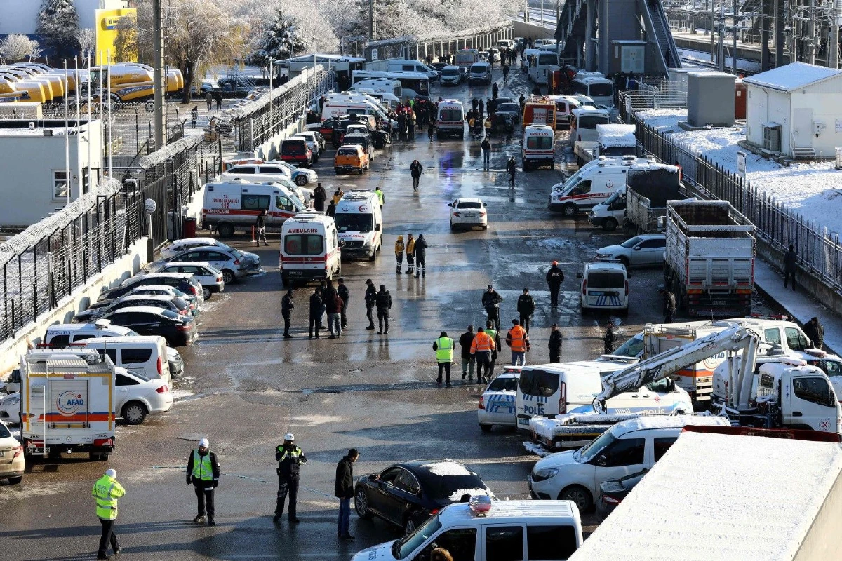 สลด!รถไฟความเร็วสู่งพุ่งชนกันในตุรกีเสียชีวิต9เจ็บ46