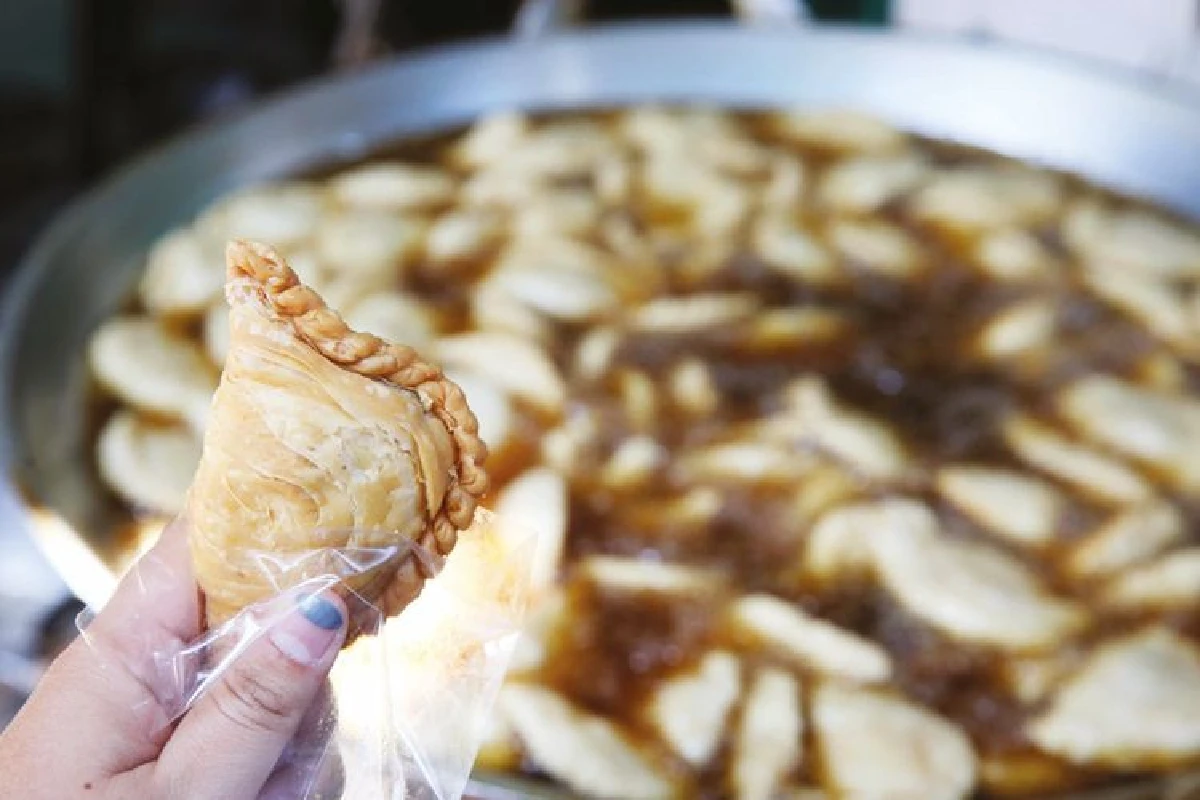 ตลาดน้อย อร่อยไม่น้อย ตามรอยสตรีทอาร์ต