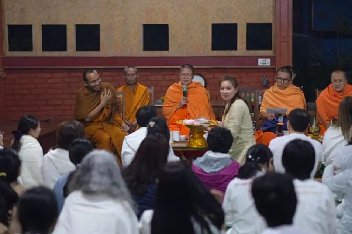 หน้าที่คือหน้าที่! "บุ๋ม ปนัดดา" เผยสาเหตุที่ต้องแต่งหน้ามาปฏิบัติธรรม เพราะร้องไห้ตาบวม