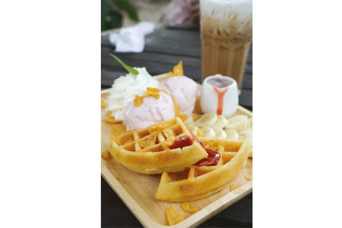 เดอะทรีเฮาส์ ใต้ร่มไม้และกาแฟของเรา