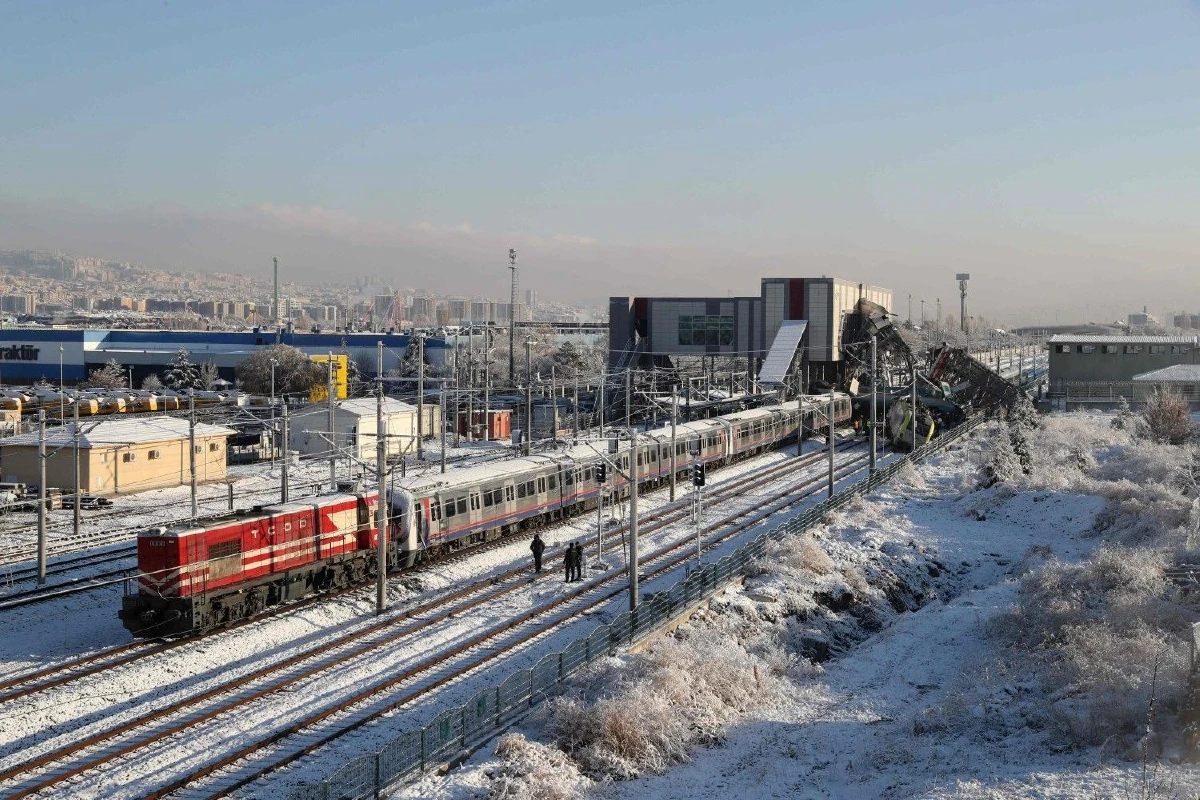 สลด!รถไฟความเร็วสู่งพุ่งชนกันในตุรกีเสียชีวิต9เจ็บ46
