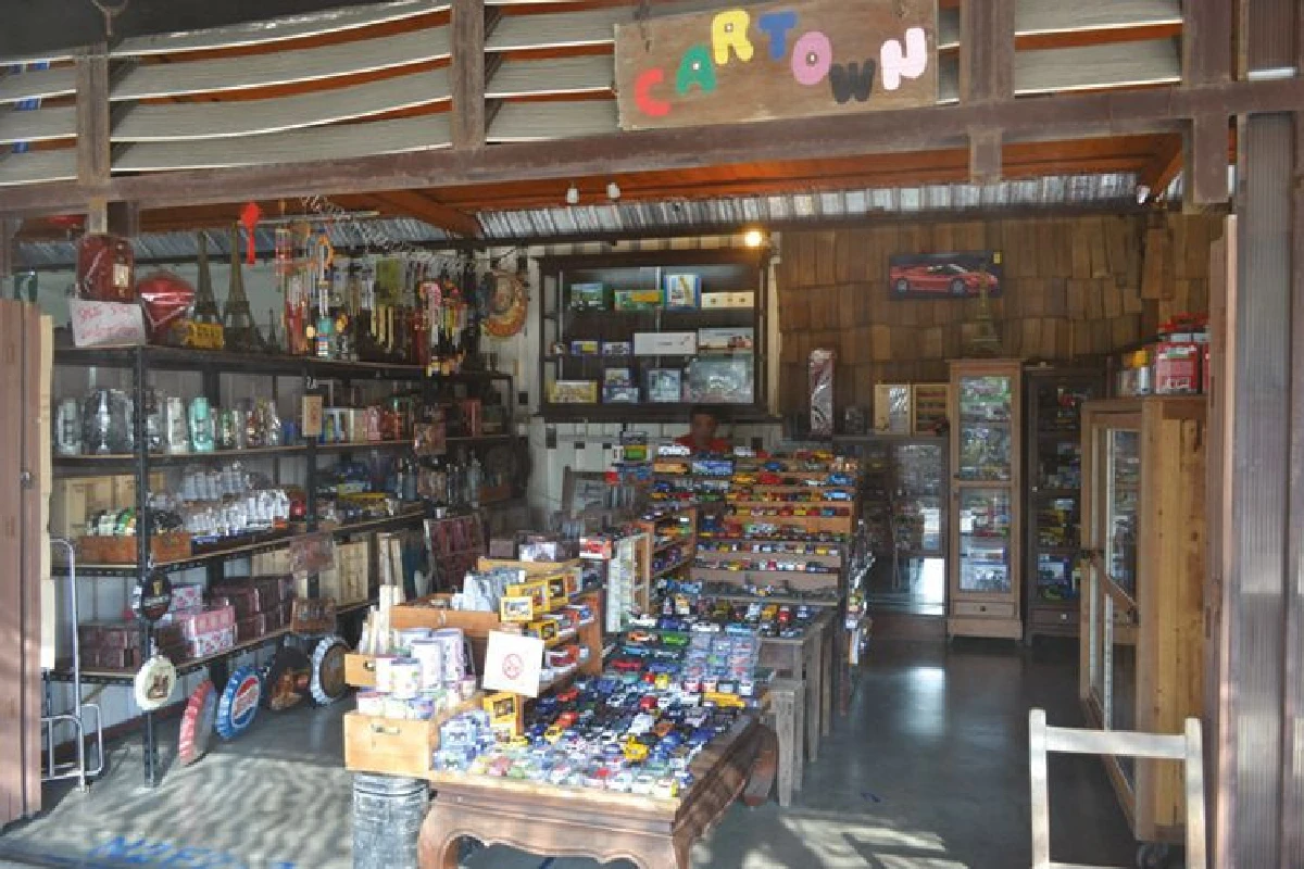 อิ่มบุญ อิ่มท้อง ตลาดน้ำขวัญ-เรียม