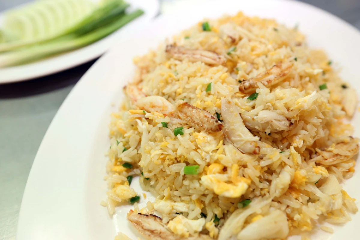 คิดถึงอาหารทะเล คิดถึง‘สมพงศ์ ซีฟู้ด’