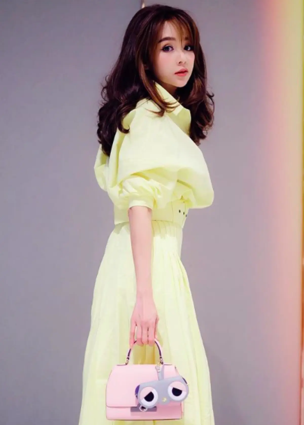 "หนิง ปณิตา” เจอเซอร์ไพรส์หนักมาก หลังเปิดเจอดอกไม้เต็มคันรถตู้ ในวันเกิด 39 ปี