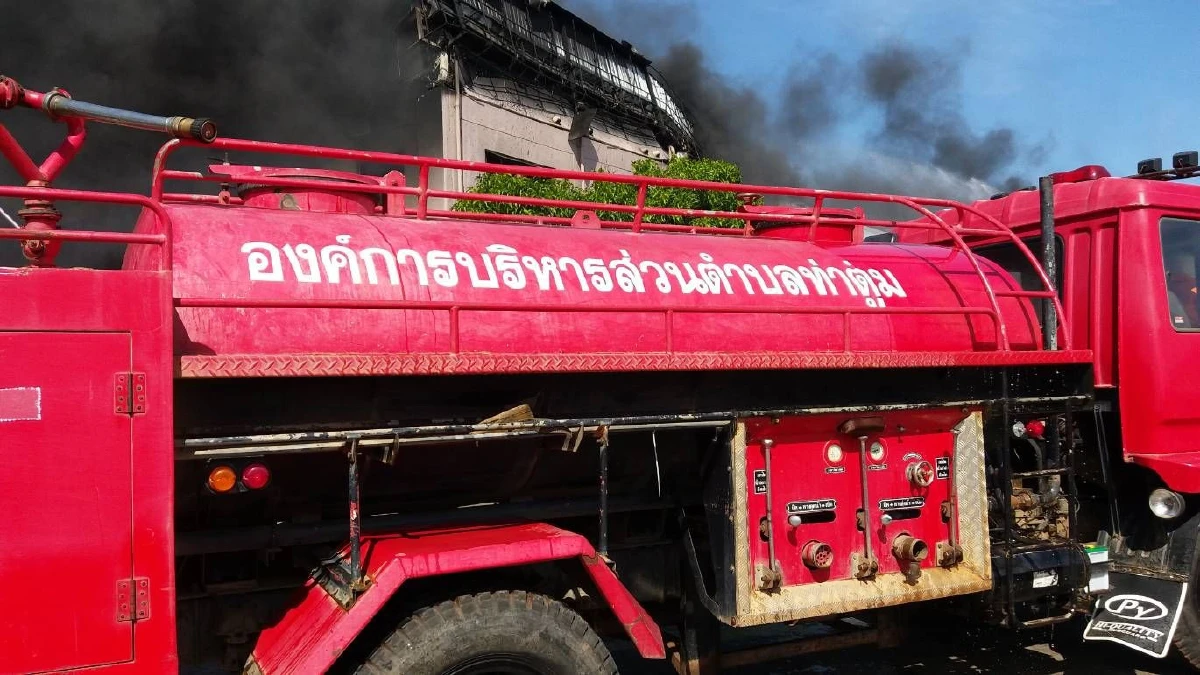 ไฟไหม้รง.ผลิตไฟหน้ารถยนต์ในนิคมอุตฯ304เพลิงยังไม่สงบ