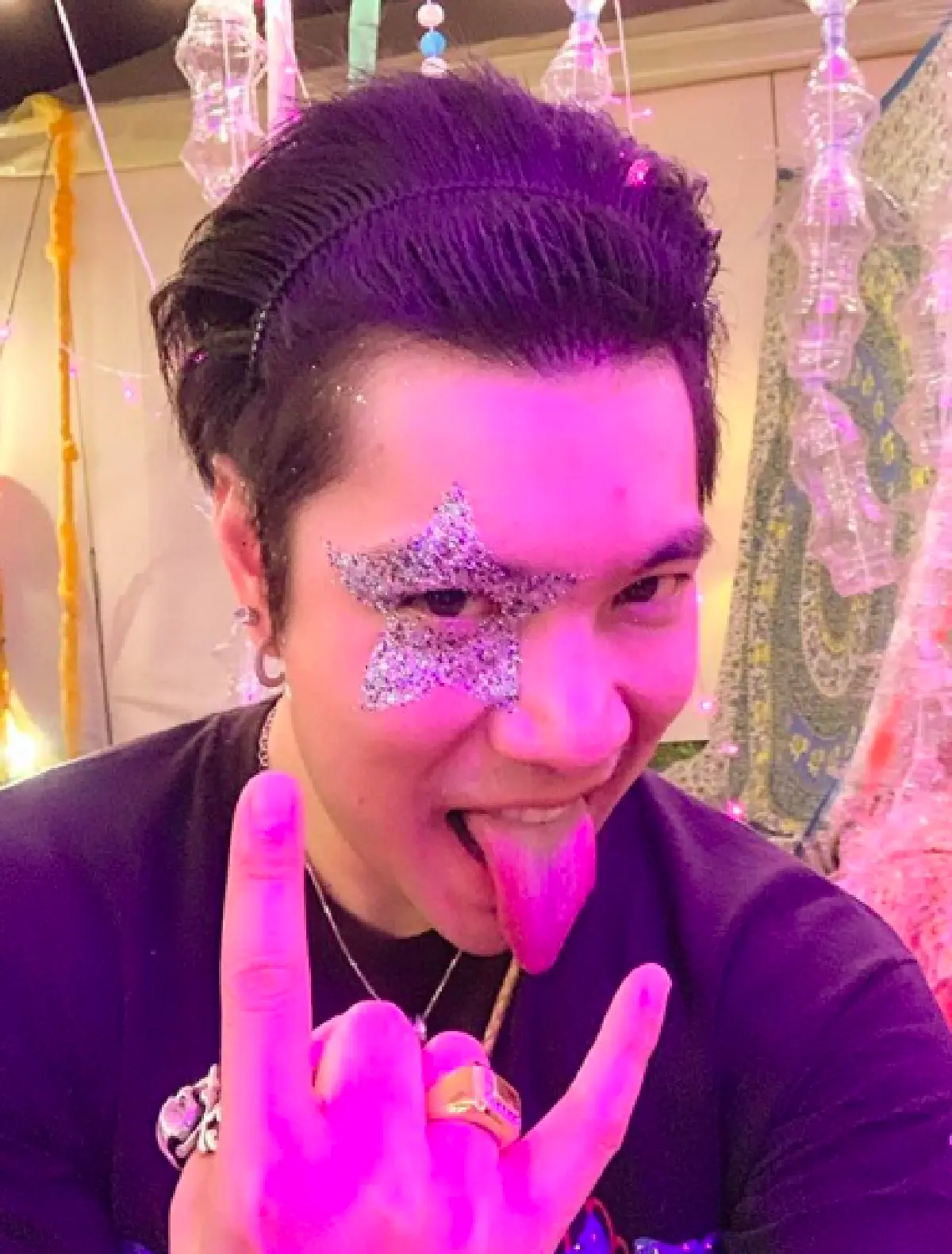 ส่องแฟชั่นสุดชิคของเหล่าคนบันเทิง ต่างจัดเต็มร่วมงาน Wonderfruit 2018