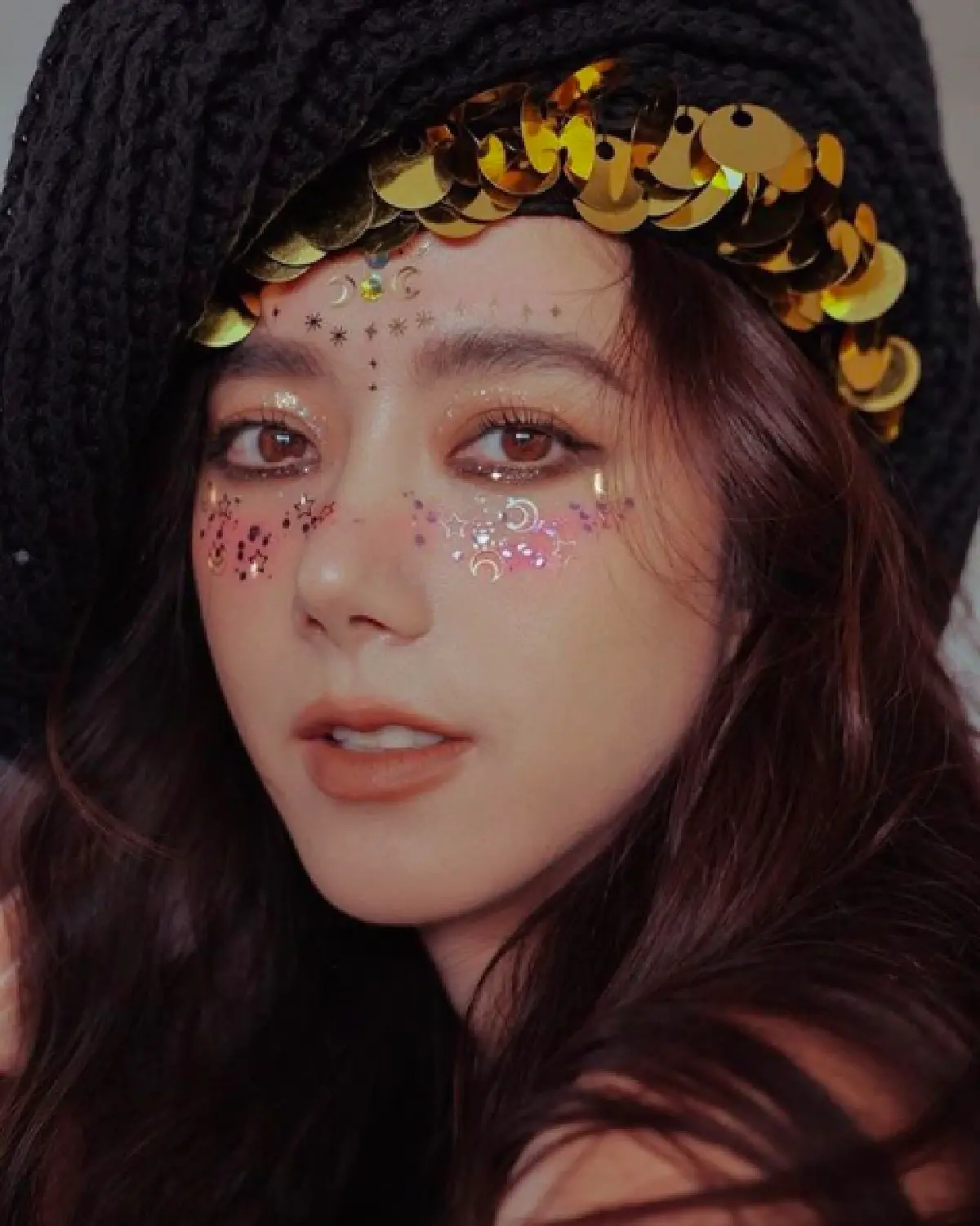 ส่องแฟชั่นสุดชิคของเหล่าคนบันเทิง ต่างจัดเต็มร่วมงาน Wonderfruit 2018