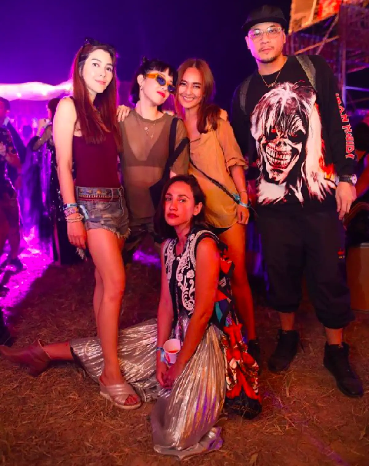 ส่องแฟชั่นสุดชิคของเหล่าคนบันเทิง ต่างจัดเต็มร่วมงาน Wonderfruit 2018