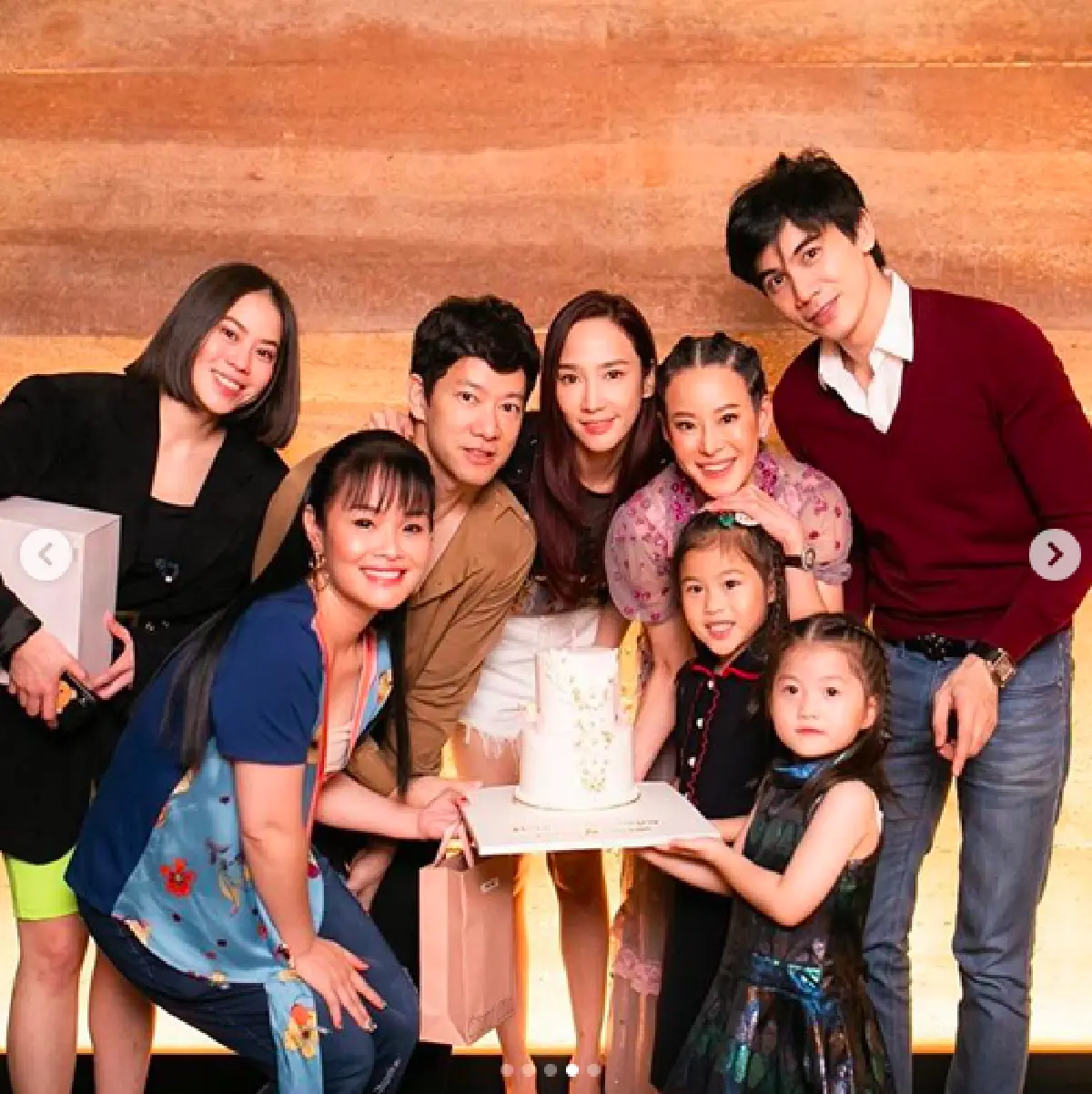 ทุ่มสุดตัวเพื่อเพื่อนรัก! “อั้ม” เผยคลิปเบื้องหลังเซอร์ไพรส์วันเกิด “หนิง”