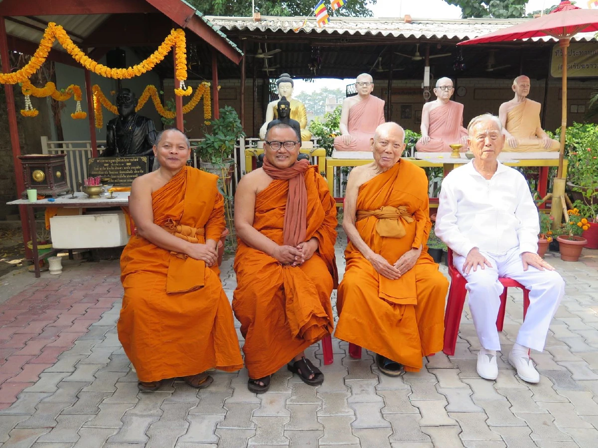 รัฐมนตรีอินเดีย ชื่นชมคณะสงฆ์และชาวไทย ที่สร้างโรงพยาบาล