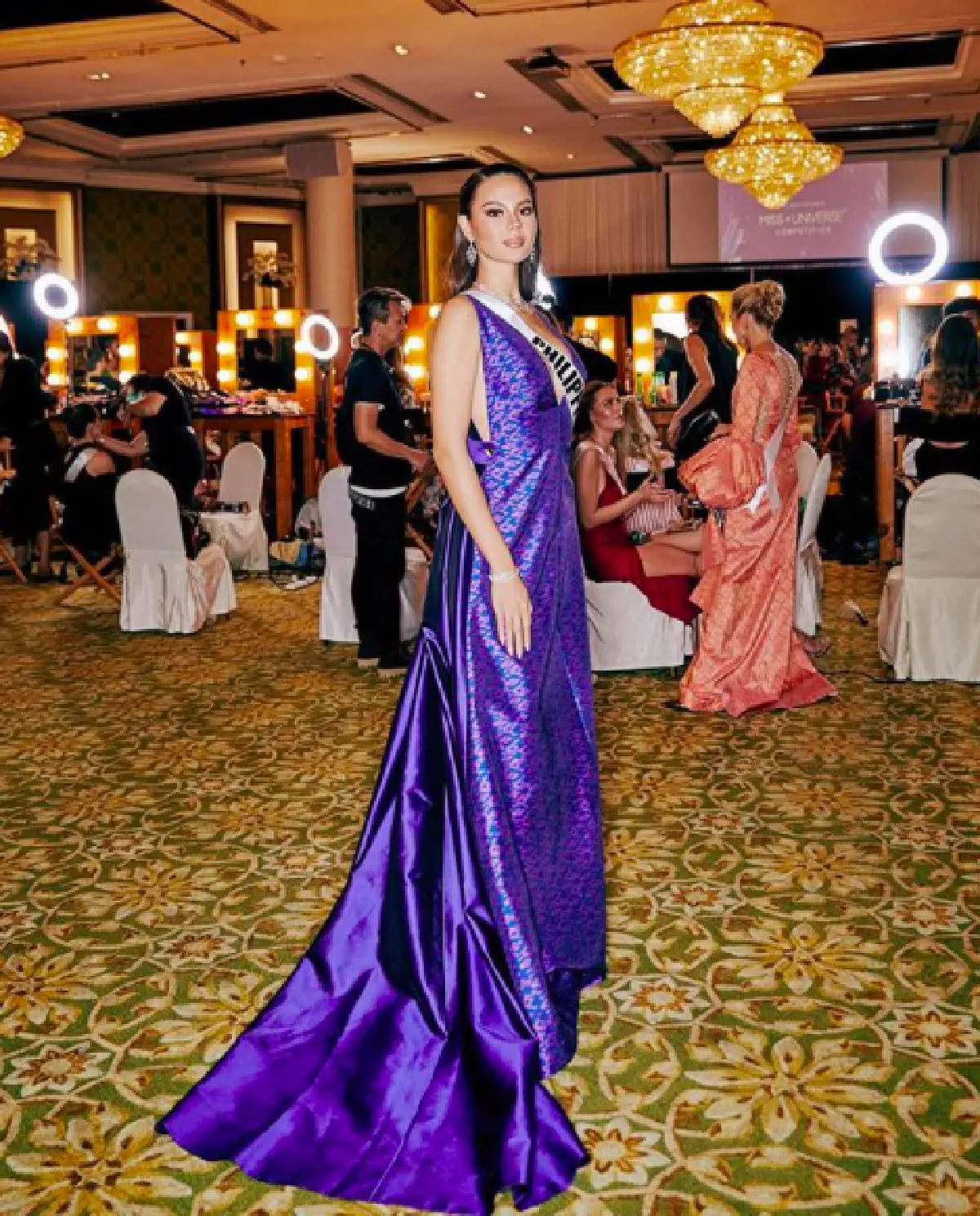 ส่องแฟชั่นตลอดการประกวดที่ประเทศไทยของ "Catriona Gray” สาวงามจากฟิลิปปินส์