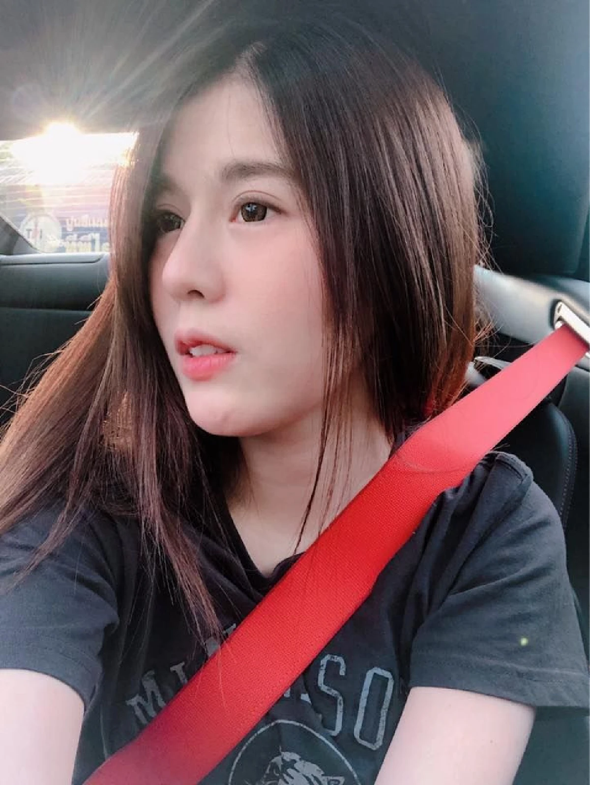 ไฟไหม้บ้านหรู "บาส-บอล บางแก้ว" แฟนสาว “บอล” สำลักควันดับ ด้านพ่อฝ่ายสาวเชื่อลูกสาวเสียชีวิตมีเงื่อนงำ