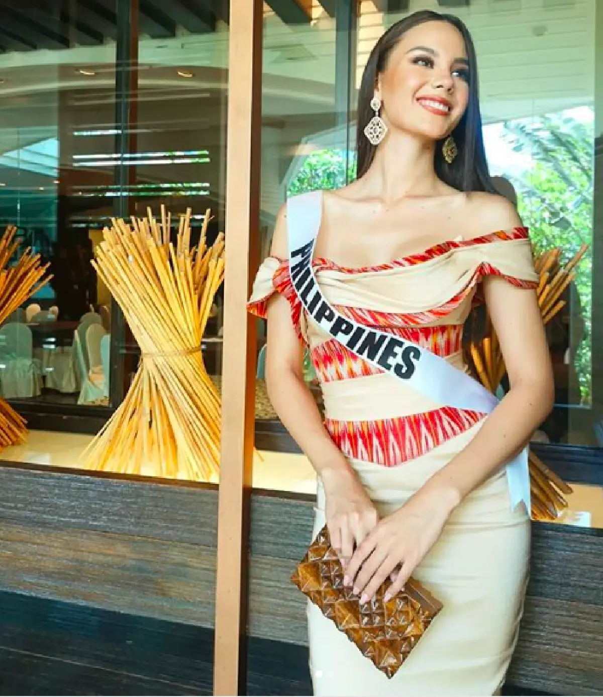 ส่องแฟชั่นตลอดการประกวดที่ประเทศไทยของ "Catriona Gray” สาวงามจากฟิลิปปินส์