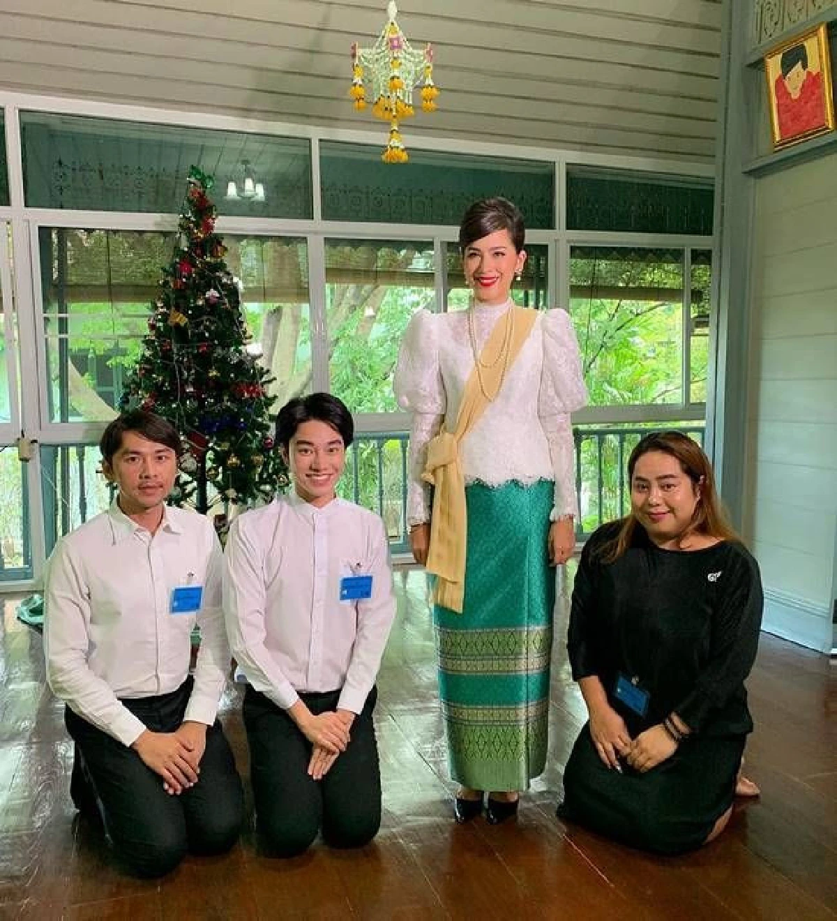 “น้องฉัตร” สุดปลื้มปิติ!  ได้แต่งหน้าให้ "คุณใหม่ เจนเซน” ในลุคชุดไทยสุดสง่างาม