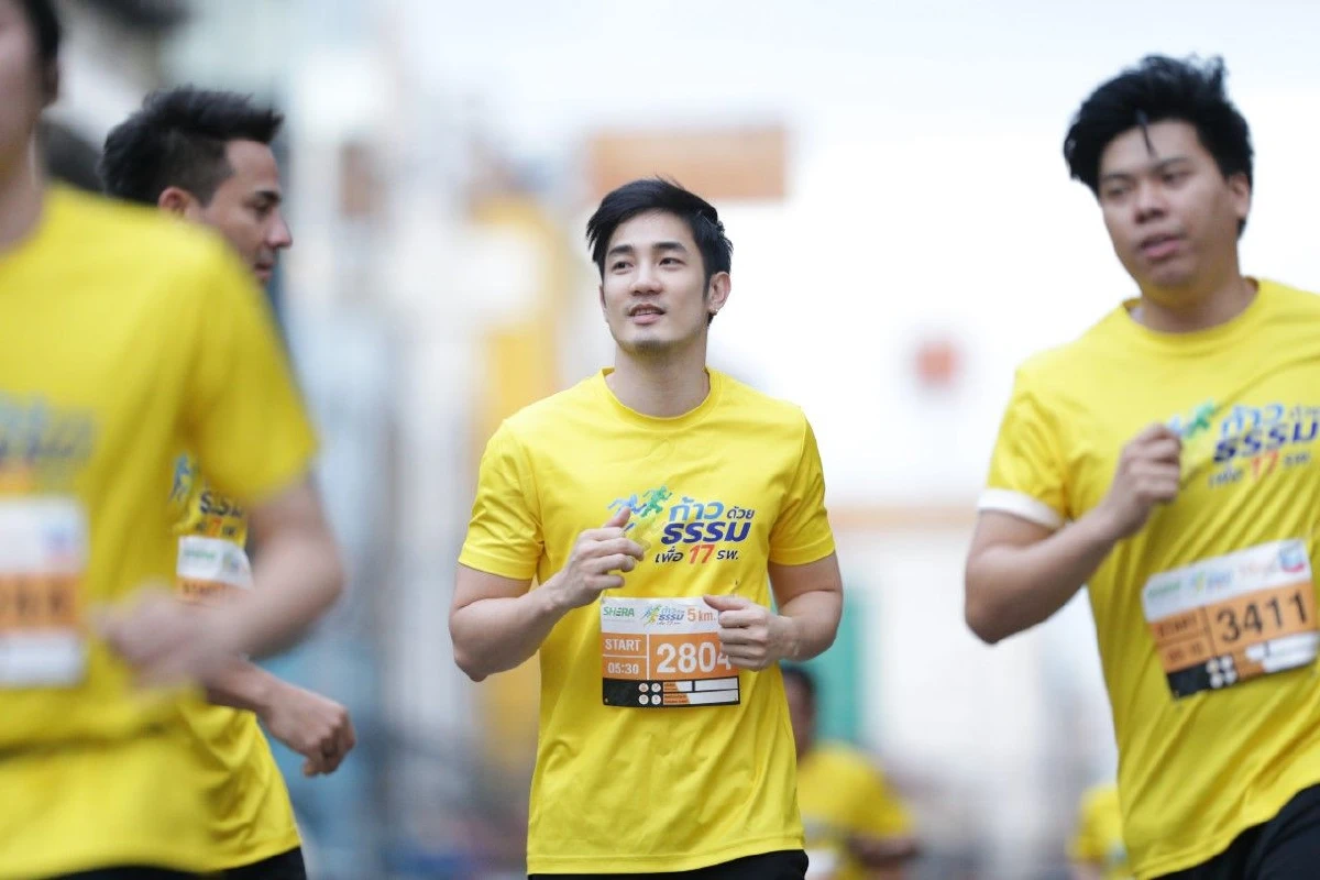 เคลลี่-แพนเค้ก-ยุ้ย-ธัญญ์-อ้วน-ณิชา-นาย  ร่วมงานวิ่ง “ก้าวด้วยธรรมเพื่อ 17 โรงพยาบาล”