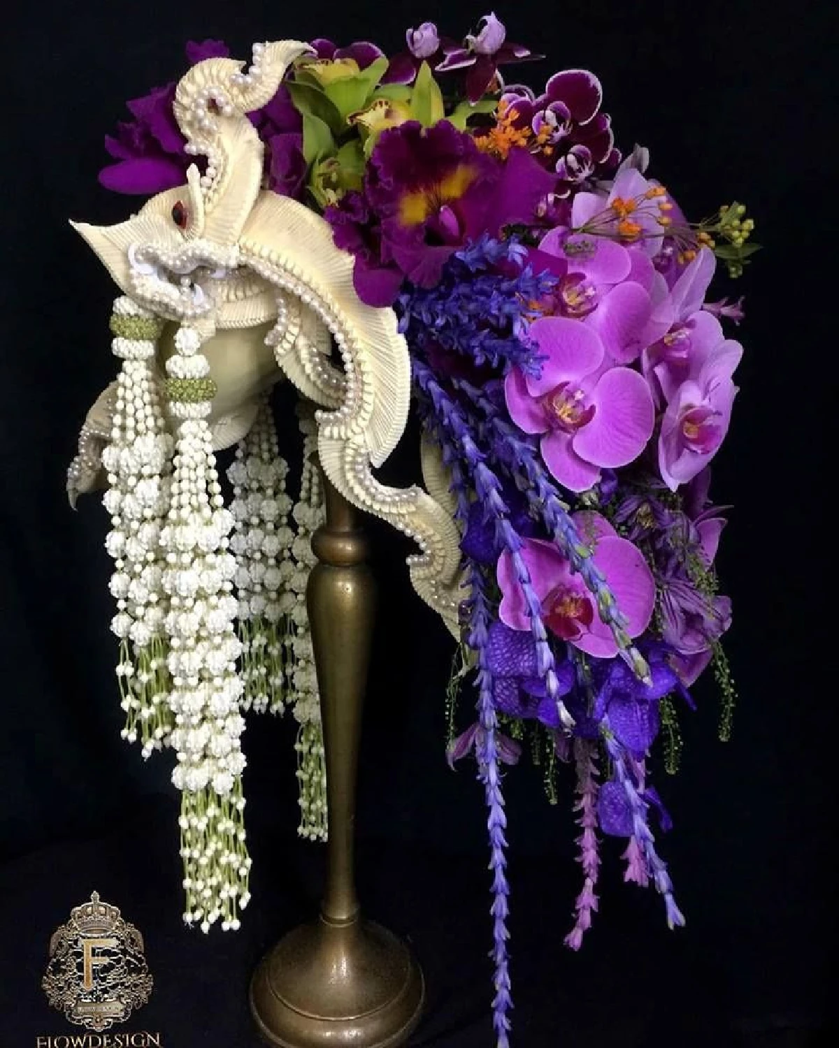 ชื่นชมล้นหลาม! ที่มาของช่อดอกไม้บนเวทีจักรวาล แรงบันดาลใจจากพญานาค