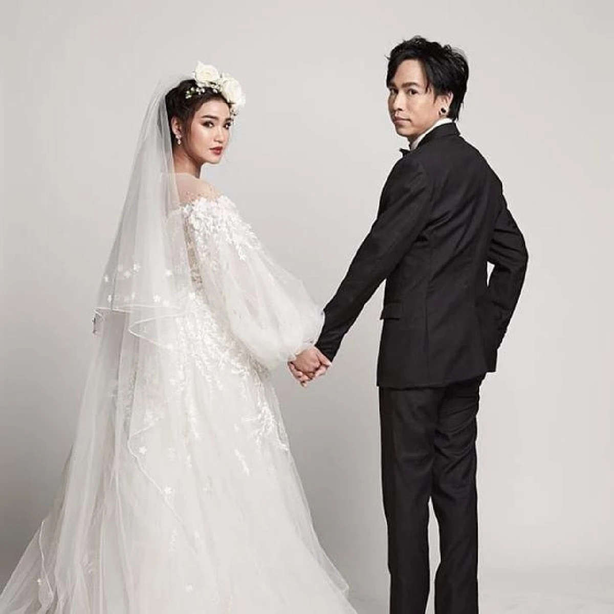 ออร่าเจ้าสาวจับ! ชมพู่ ก่อนบ่าย เผยภาพพรีเวดดิ้งสวยเป๊ะสุดๆ