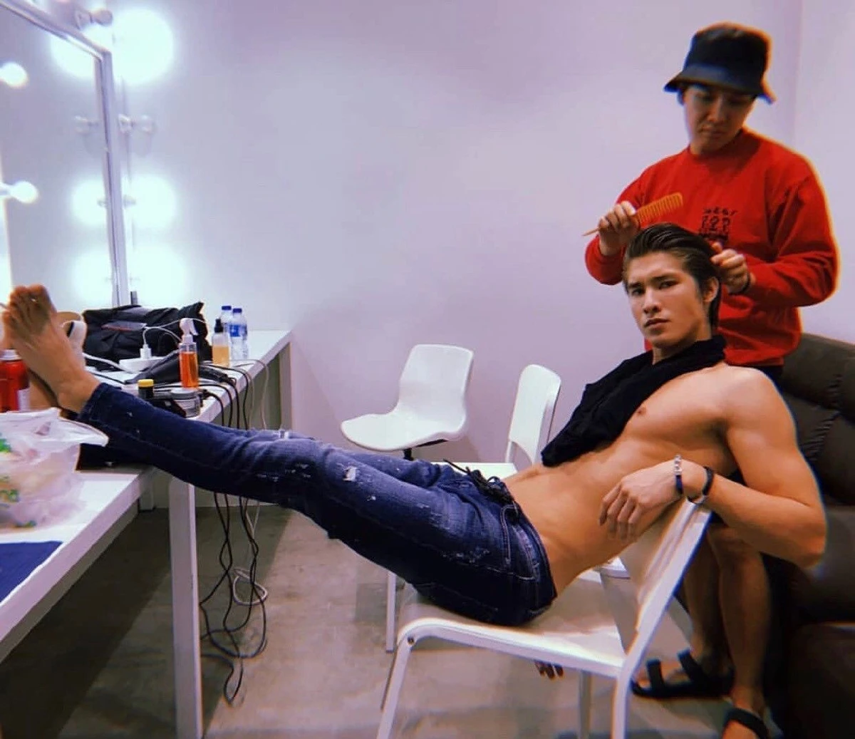 ส่องความแซ่บ! จูเลี่ยน นายแบบลูกครึ่งหล่อล่ำแฟนใหม่ เทีย เดอะเฟซ