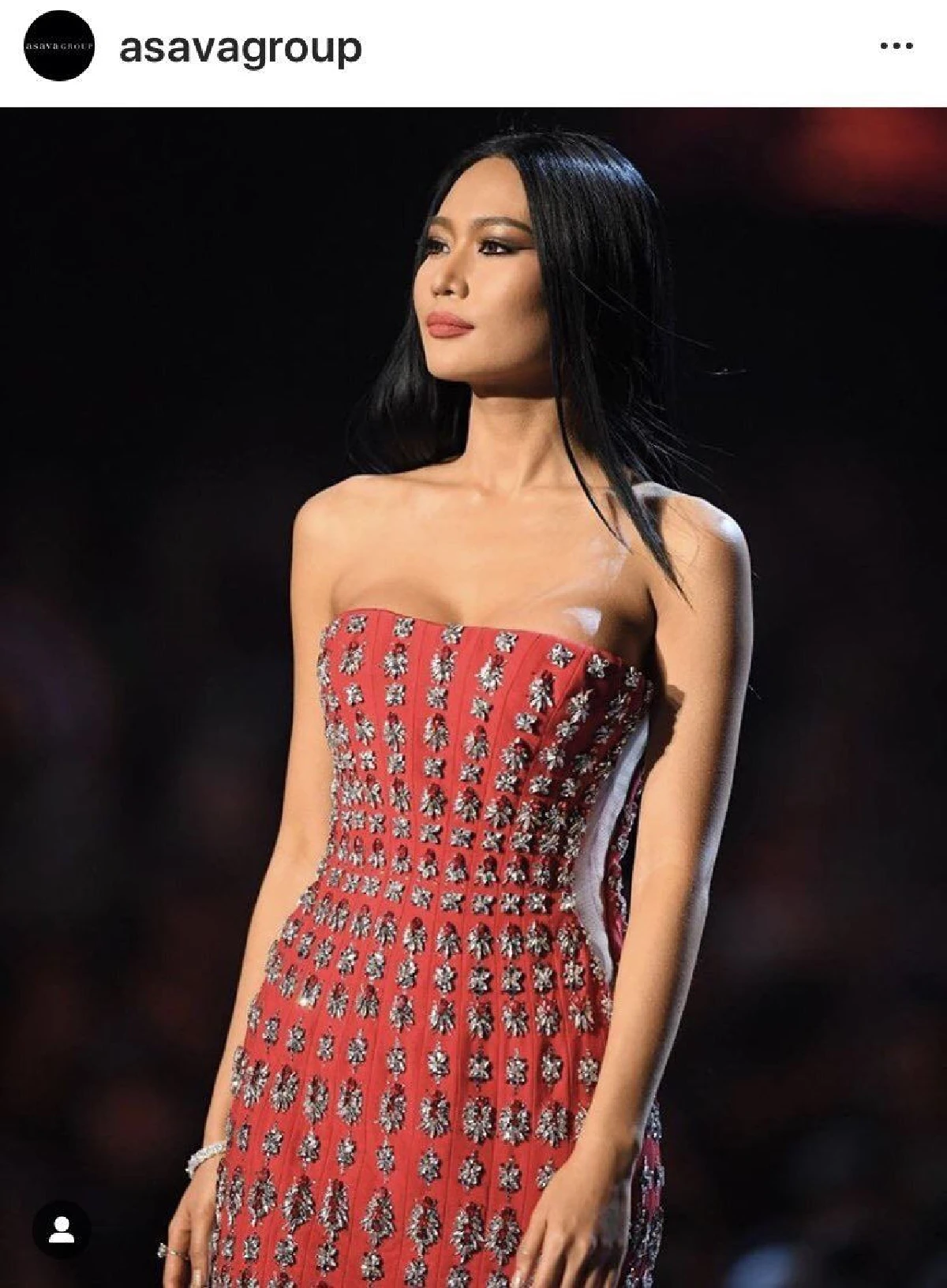 พลอย เฌอมาลย์ ชื่นชมชุดราตรี หมู Asava โดนเหน็บกลับใช้คำเรียกคนอื่นว่า มัน