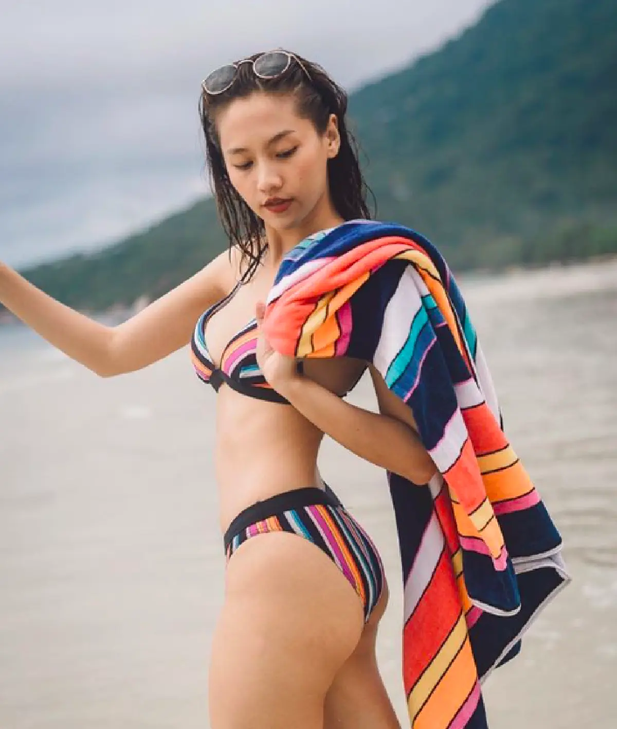 “เมทัล” อวดหุ่นเซ็กซี่ก่อนแต่งงาน บอกเลยฮอตกว่าแดด เผ็ดเว่อร์