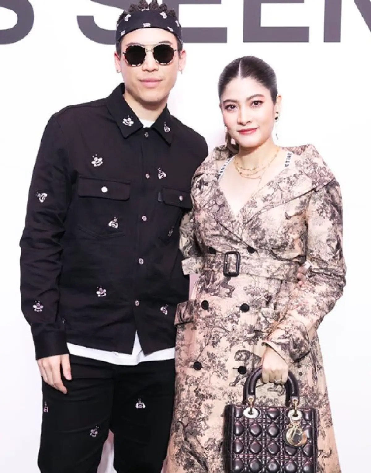 ส่องภาพชุดคลุมท้อง “มาร์กี้ ราศรี” เก๋ไก๋ ตามสไตล์สาวสายแฟชั่น