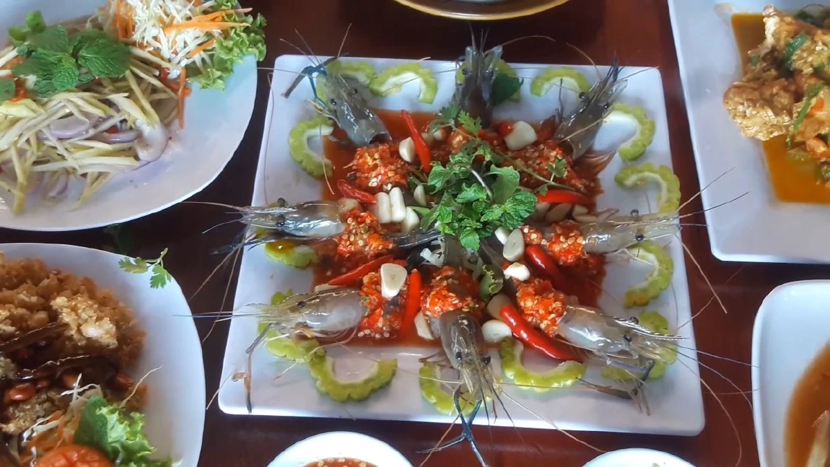 ท้ายห้วยกุ้งเผา อร่อยย่อมเยาสวนกระแสเศรษฐกิจ