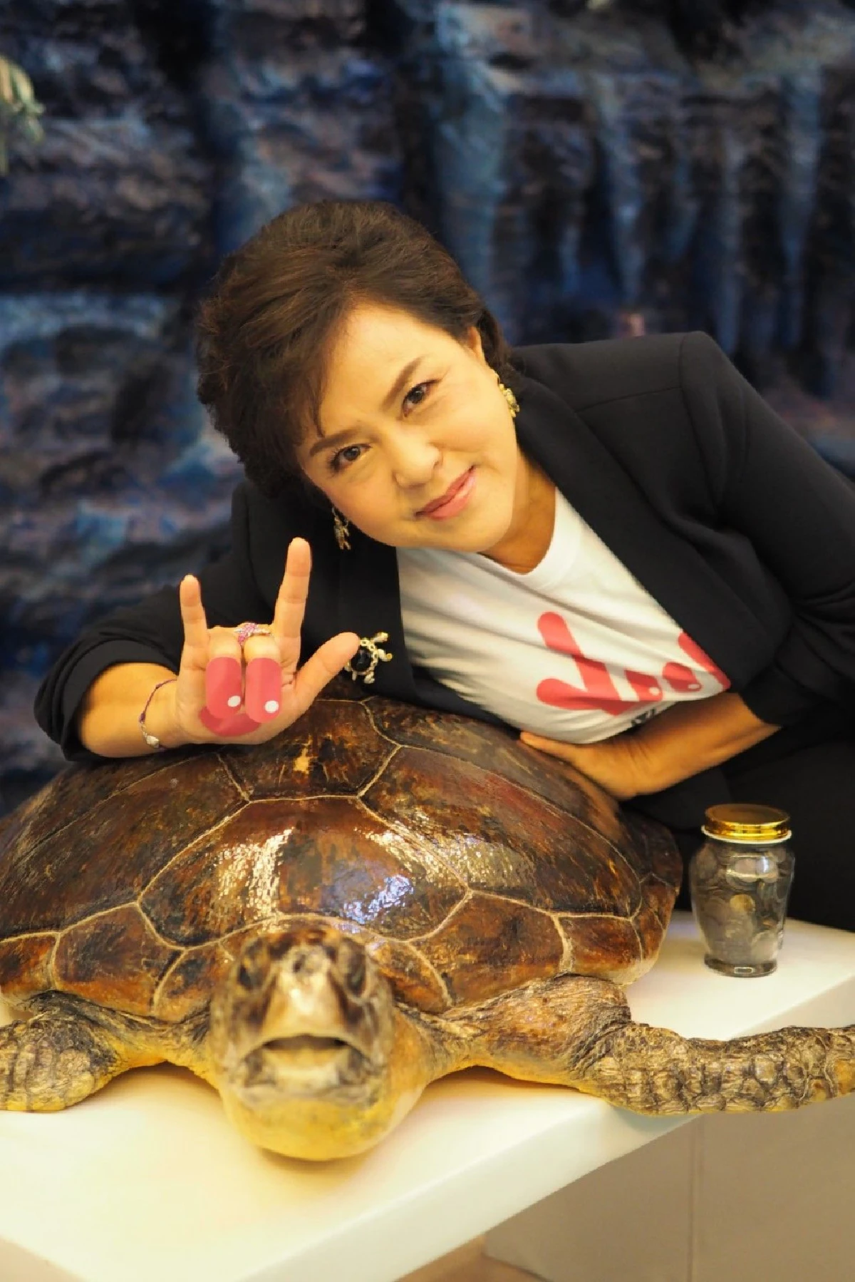 หมอหนิ่ง-รศ.สพญ.ดร.นันทริกา ชันซื่อ ‘Give Them a Hug รักสัตว์ให้เป็น’