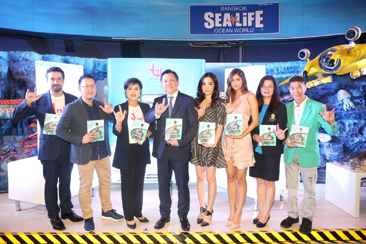 หมอหนิ่ง-รศ.สพญ.ดร.นันทริกา ชันซื่อ ‘Give Them a Hug รักสัตว์ให้เป็น’