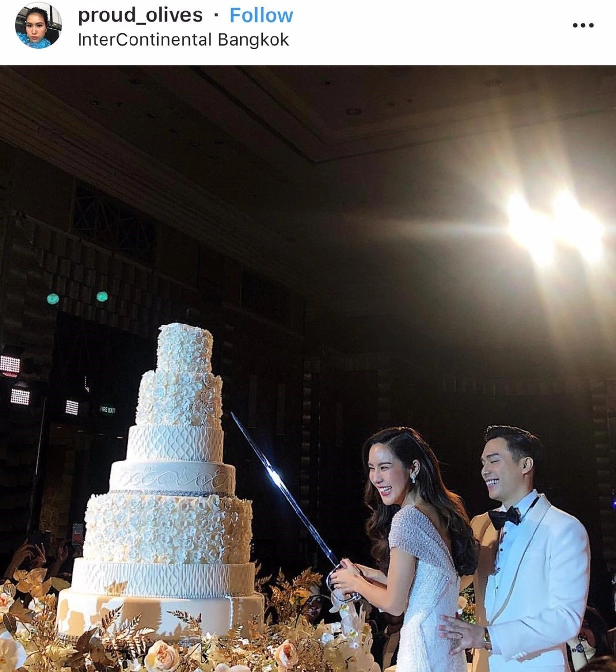 เป็นฝั่งเป็นฝา! ขนมจีน ควง ไฮโซเคน ฉลองวิวาห์สุดโรแมนติก