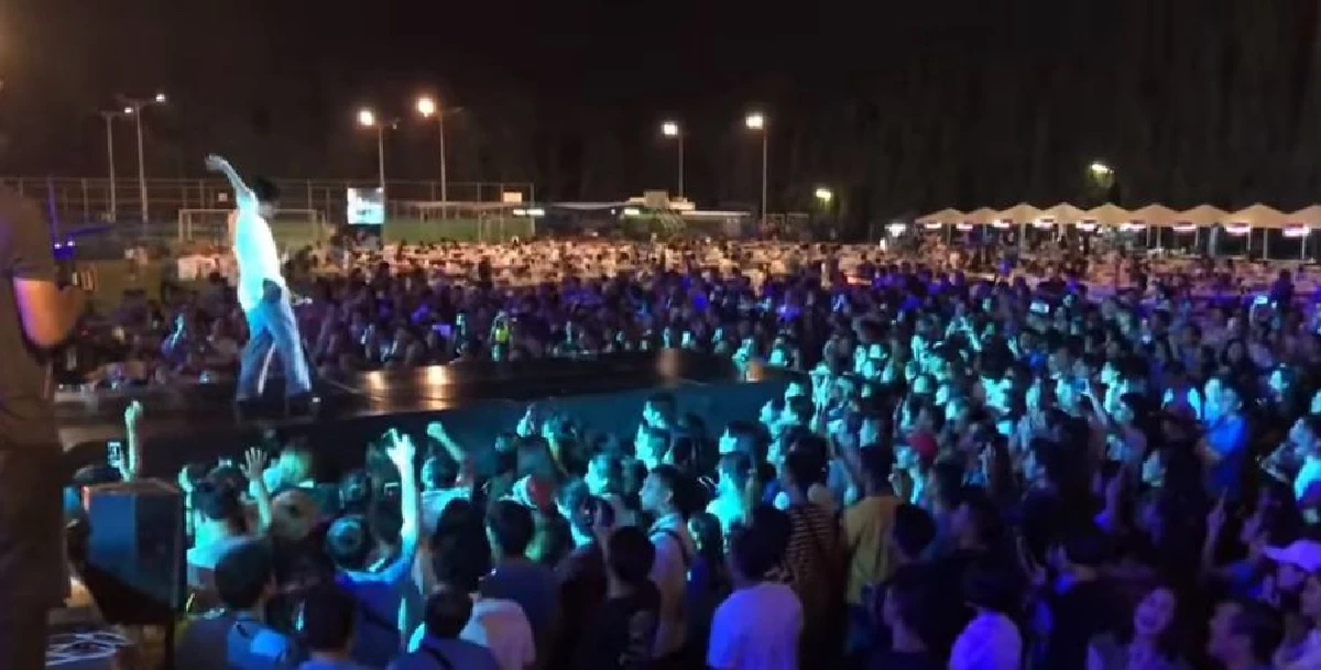 หมดเวลาแล้วเธอคงต้องไป! แหลม 25 hours ตกเวทีคอนเสิร์ต..ทำเอาคนดูสะดุ้งแรง