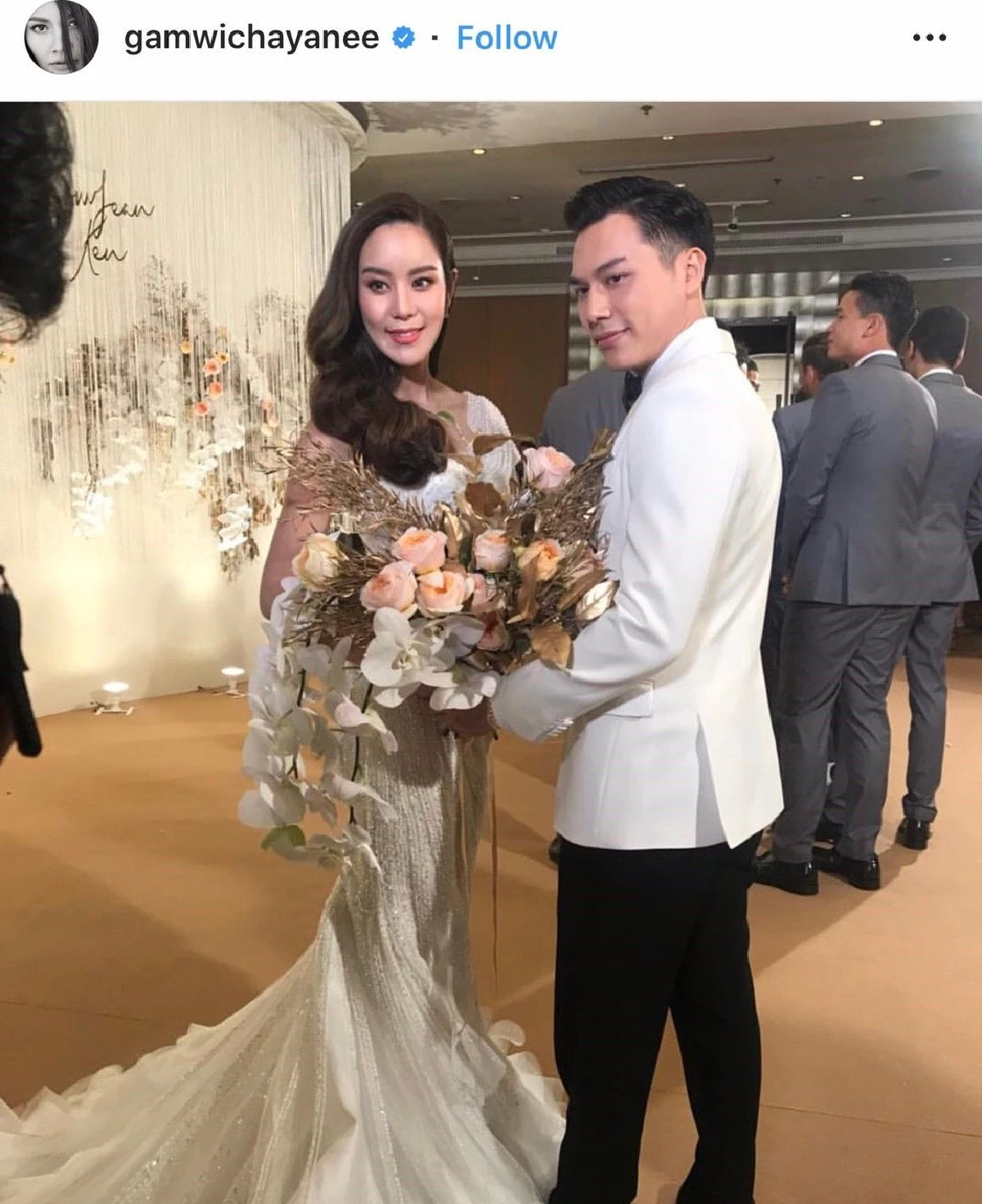 เป็นฝั่งเป็นฝา! ขนมจีน ควง ไฮโซเคน ฉลองวิวาห์สุดโรแมนติก