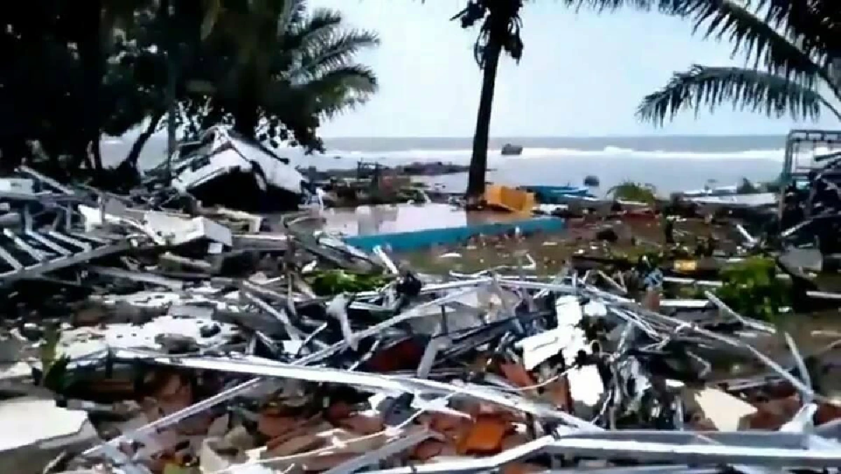 สึนามิถล่มชายฝั่งอินโดฯหลังภูเขาไฟระเบิดดับกว่า40บาดเจ็บ584คน