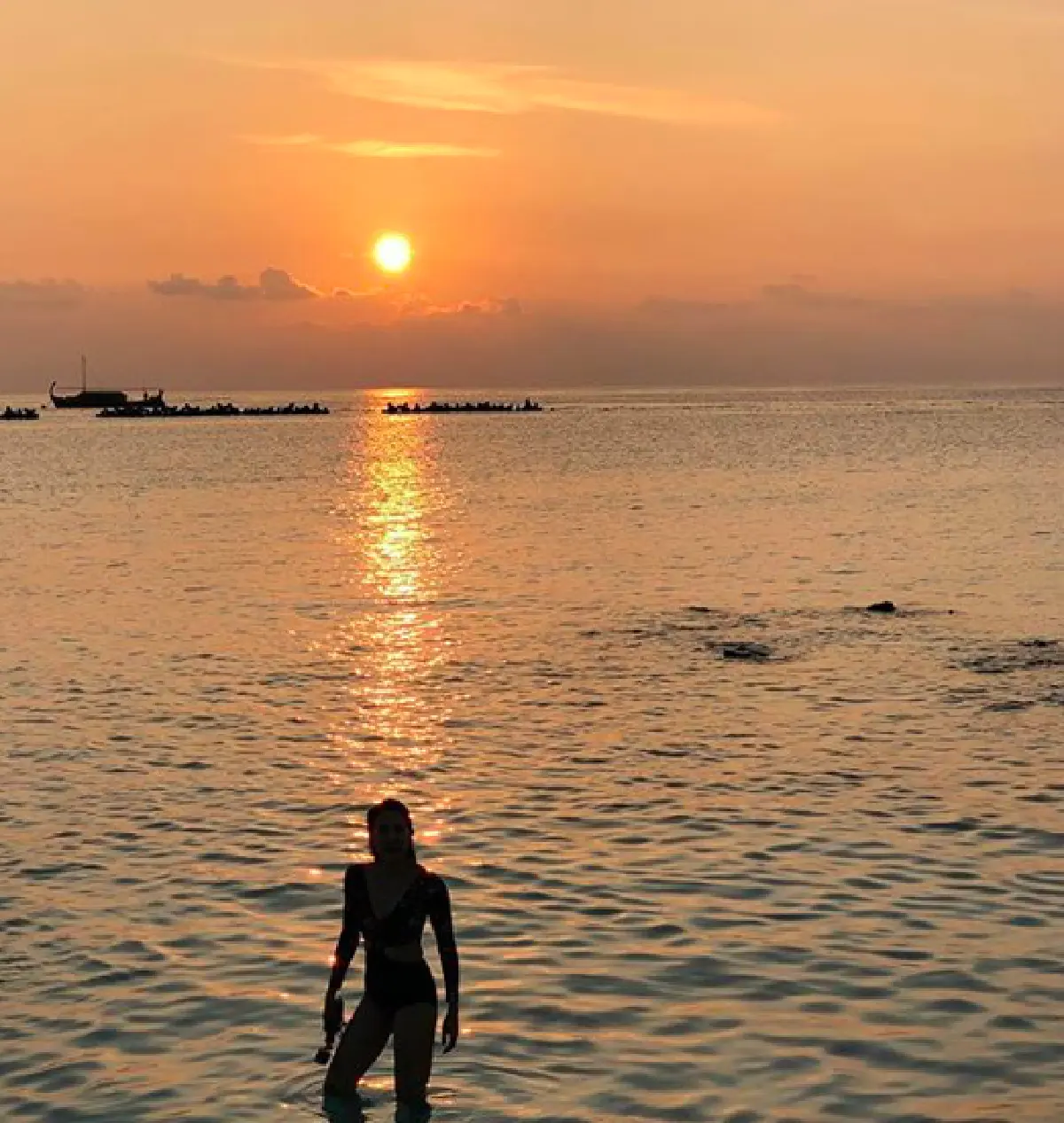 นางเงือกวัย 45 “นุสบา” อวดหุ่นสุดเป๊ะในชุดว่ายน้ำ แซ่บไม่แพ้สาวๆ