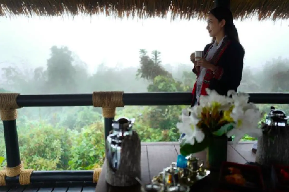 “แต้ว ณฐพร” ขอโชว์แผ่นหลังเซ็กซี่เบาๆ ท่ามกลางธรรมชาติ ที่เชียงราย