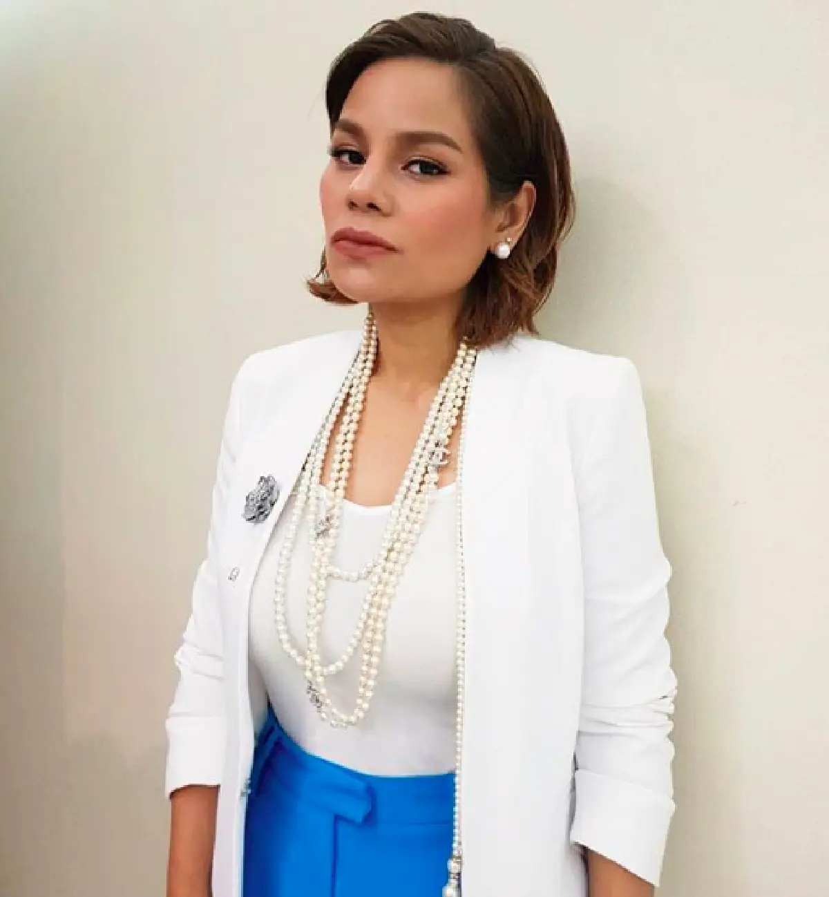 ลุคนี้ดีมาก!! “โอปอล์” โชว์ความผิวแทน รับโครงสร้างหน้าที่มีมิติ