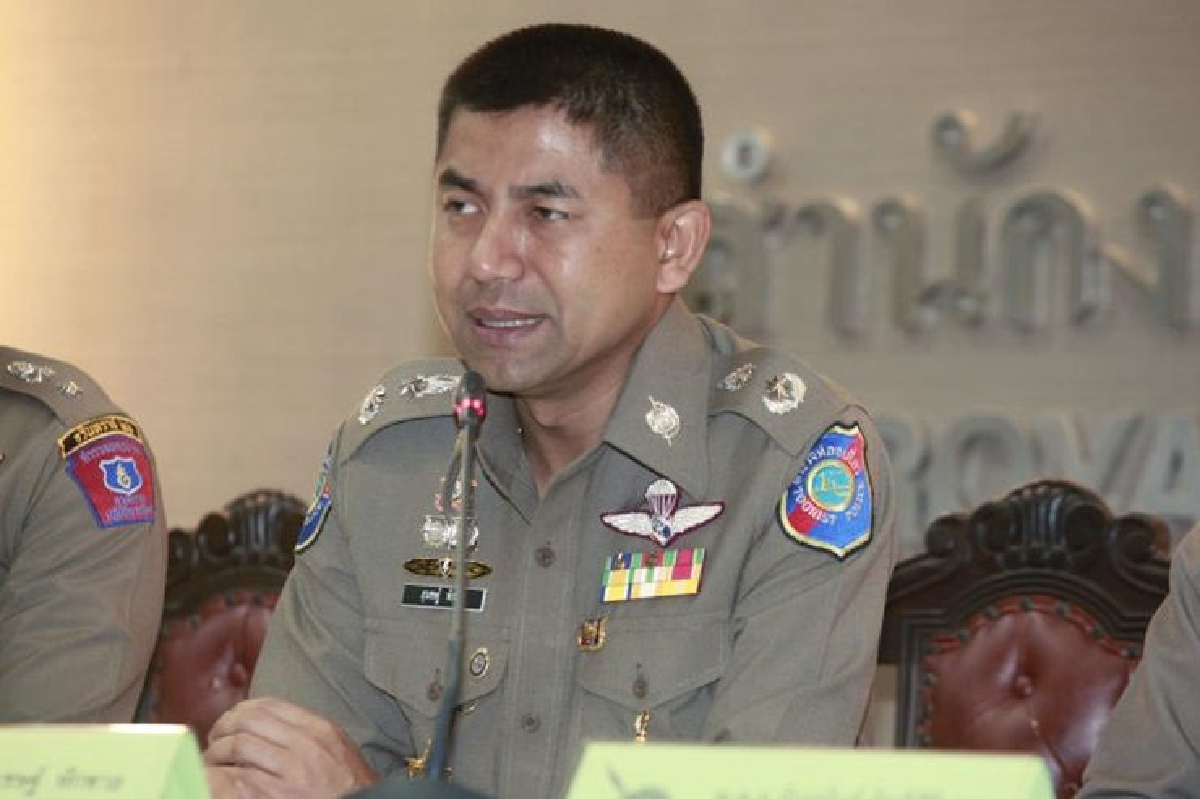 ผบช.สตม. ไม่ยืนยัน "เจ๊แดง" ออกนอกประเทศ ผบช.สตม. ไม่ยืนยัน "เจ๊แดง" ออกนอกประเทศ