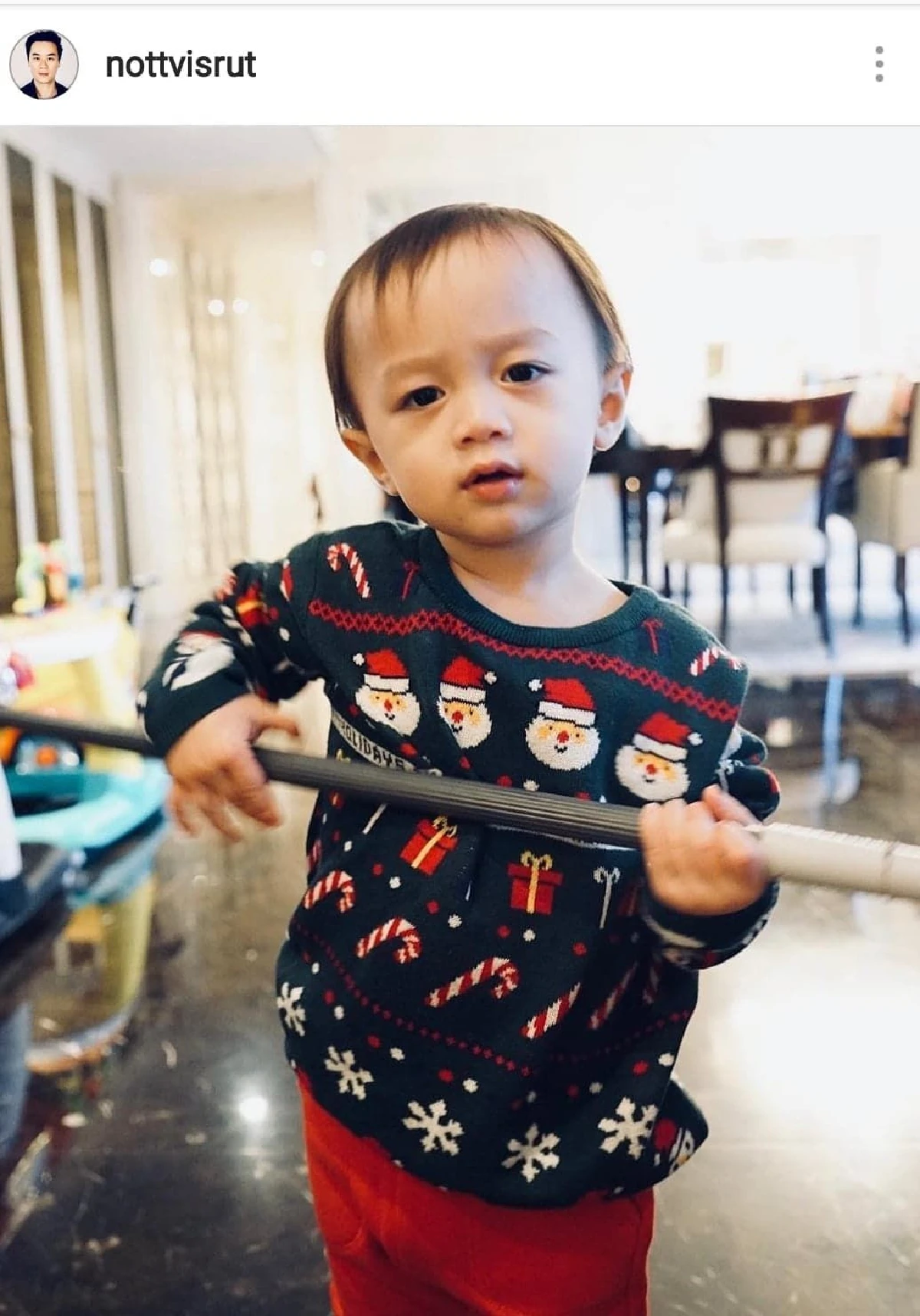 ส่องคอสตูมต้อนรับวันคริสต์มาส 2018 ของเหล่าคนบันเทิง