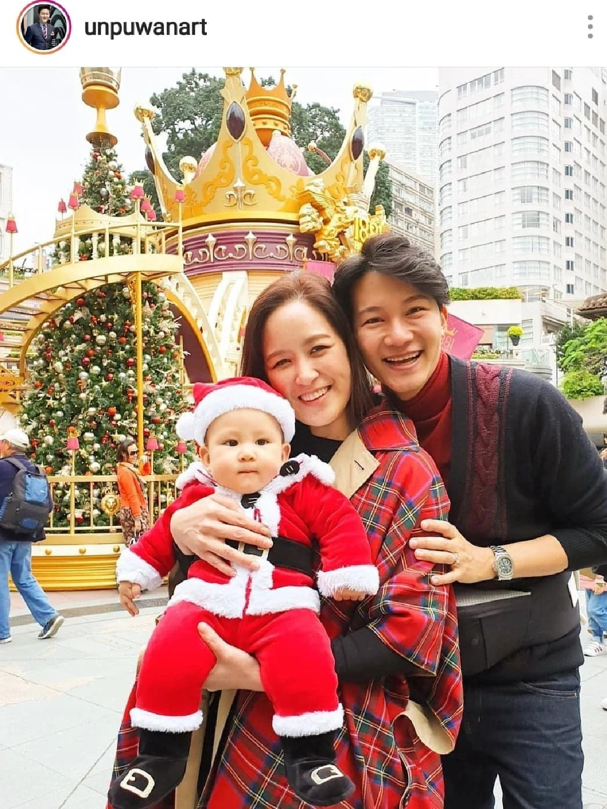 ส่องคอสตูมต้อนรับวันคริสต์มาส 2018 ของเหล่าคนบันเทิง