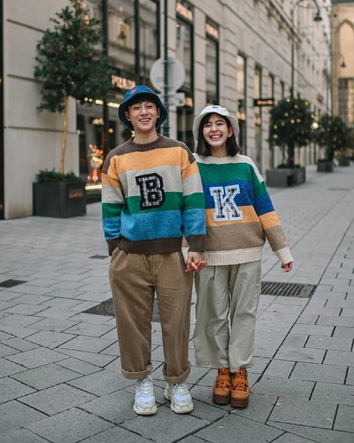 ส่องภาพคู่รักซุปตาร์สวีทหวานจัดหนัก..เปลี่ยนคริสต์มาสเป็นวาเลนไทน์