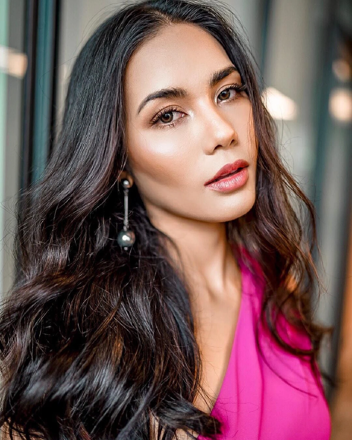 จักรวาลแห่งความสวย! มารีญา-น้ำตาล-แนท-นิ้ง โชว์แผ่นหลังเซ็กซี่ขึ้นปก LIPS