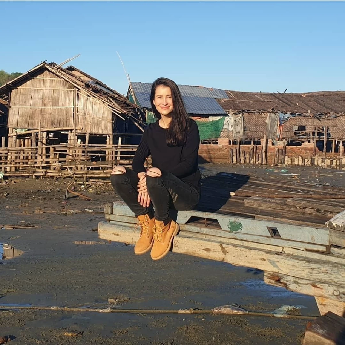 คลิปน่ารัก! แอน ทองประสม ถูกแฟนคลับเมียนมานึกว่าเป็น ญาญ่า